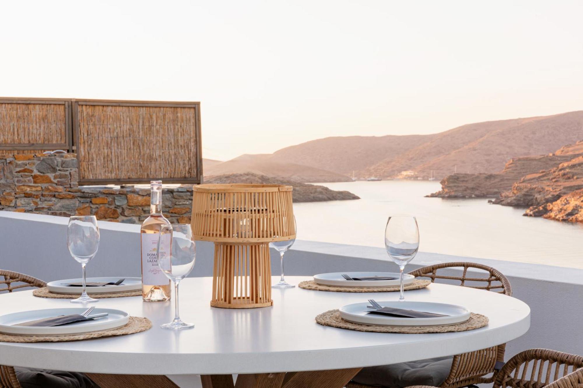 Amal Kythnos Suites Ngoại thất bức ảnh