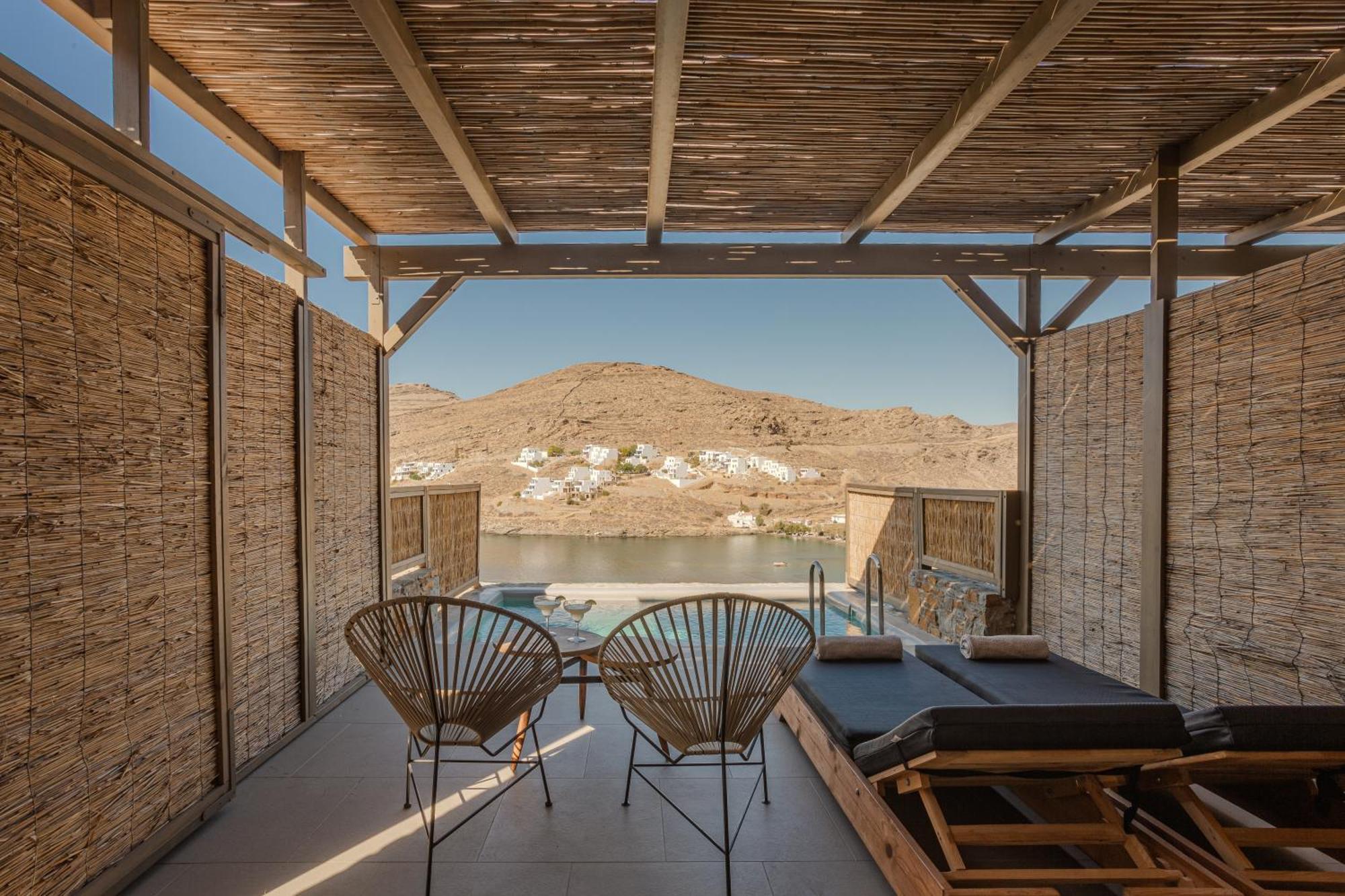 Amal Kythnos Suites Ngoại thất bức ảnh