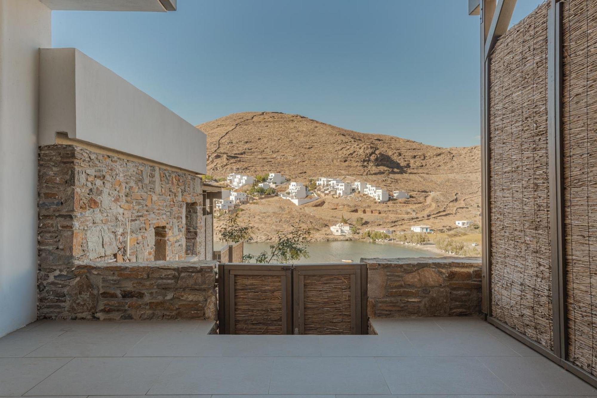 Amal Kythnos Suites Ngoại thất bức ảnh