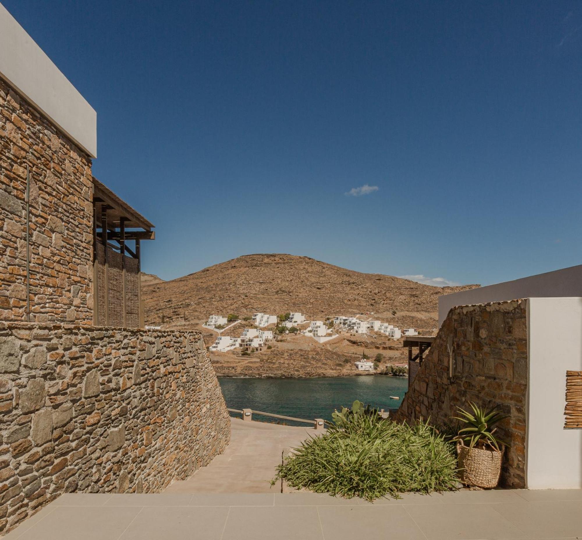 Amal Kythnos Suites Ngoại thất bức ảnh